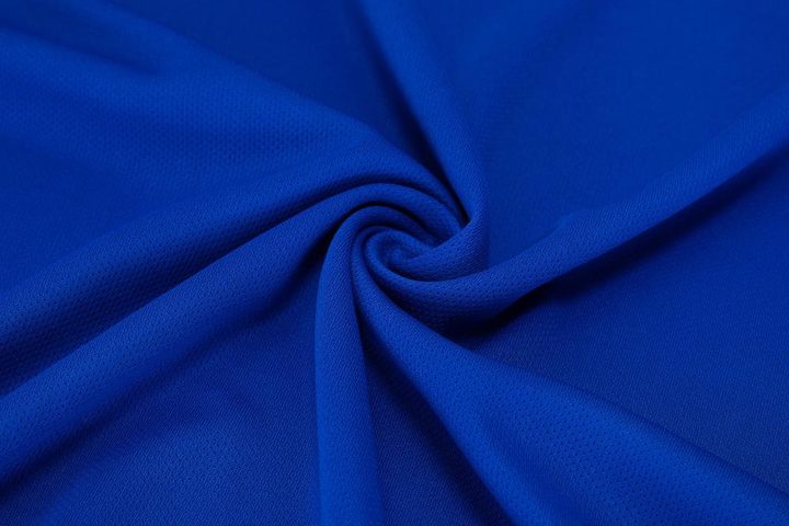 V-neck Short Sleeve Geometric Soccer Jersey – DETAIL 2