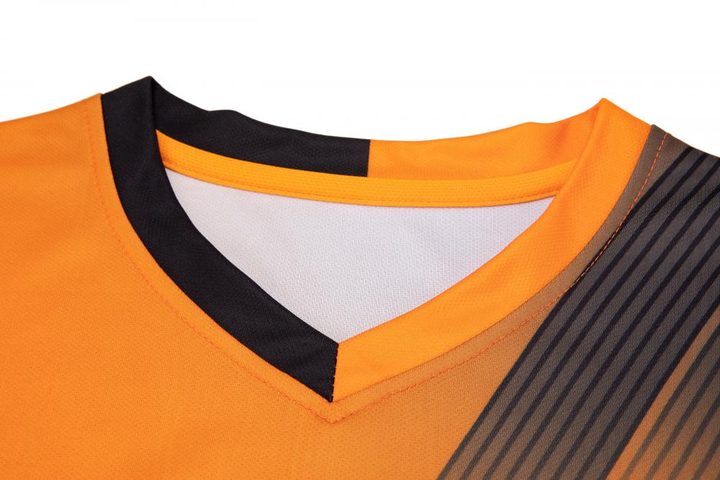 Tricou de fotbal, cu mânecă scurtă, cu decolteu în V și cu dungi – DETAIL 2