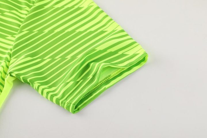 Camisa de futebol de manga curta com gola V com estampa geométrica – DETAIL 3