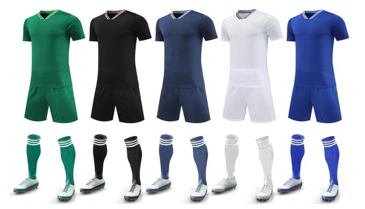 Maglia da calcio a maniche corte con scollo a V con righe – MAIN