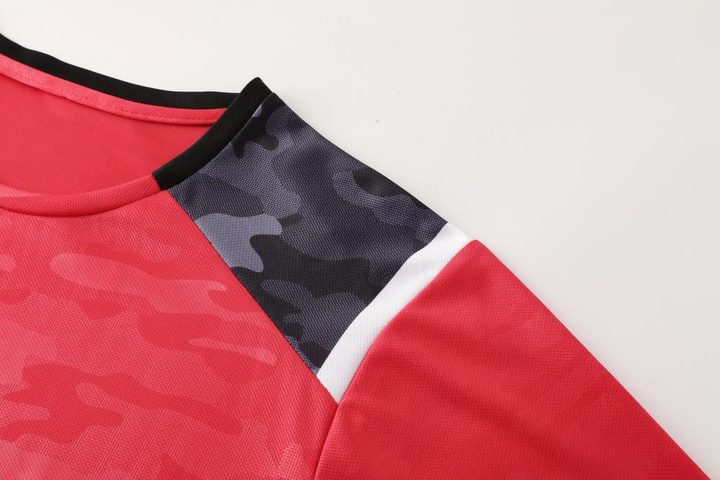 Maglia da calcio a maniche corte con girocollo con righe – DETAIL 1