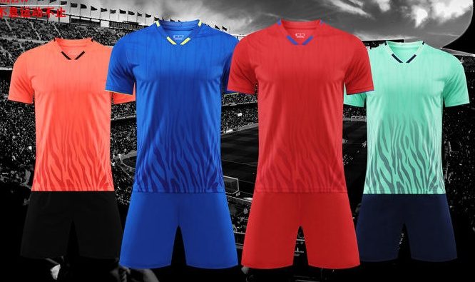 Tricou de fotbal, cu mânecă scurtă, cu decolteu în V – MAIN
