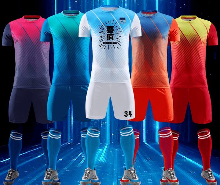 Tricou de fotbal, cu mânecă scurtă, cu decolteu rotund și cu dungi – MAIN