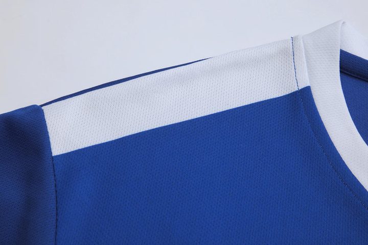 V-neck Short Sleeve Striped Soccer Jersey – DETAIL 2