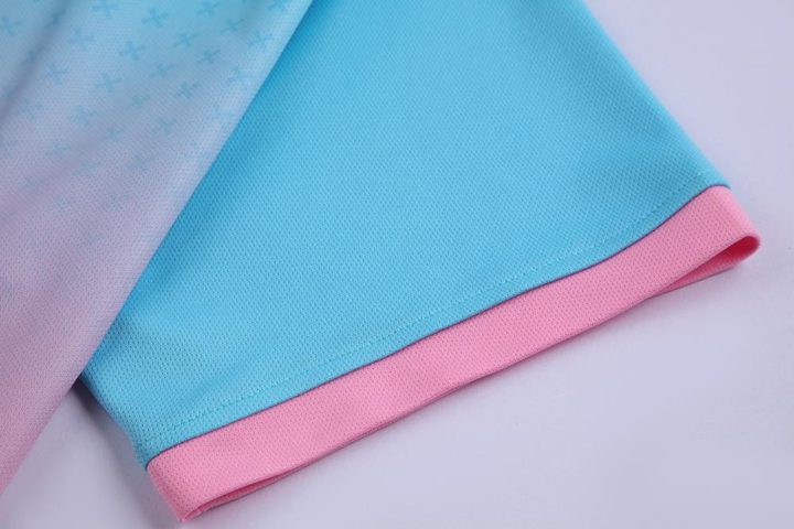 V-neck Short Sleeve Gradient Soccer Jersey – DETAIL 2