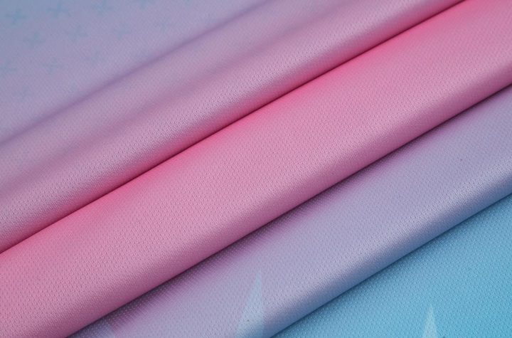 V-neck Short Sleeve Gradient Soccer Jersey – DETAIL 3