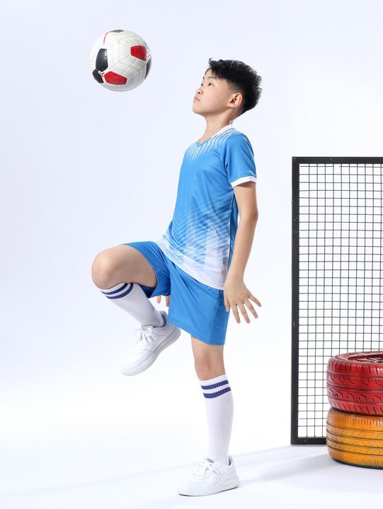 Crew-neck Short Sleeve Striped Soccer Jersey – MODEL 1