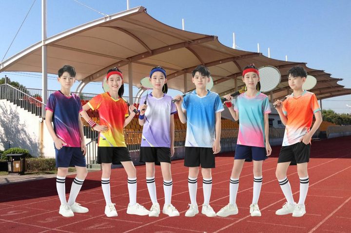 Maglia da calcio a maniche corte con scollo a V con sfumatura – MAIN