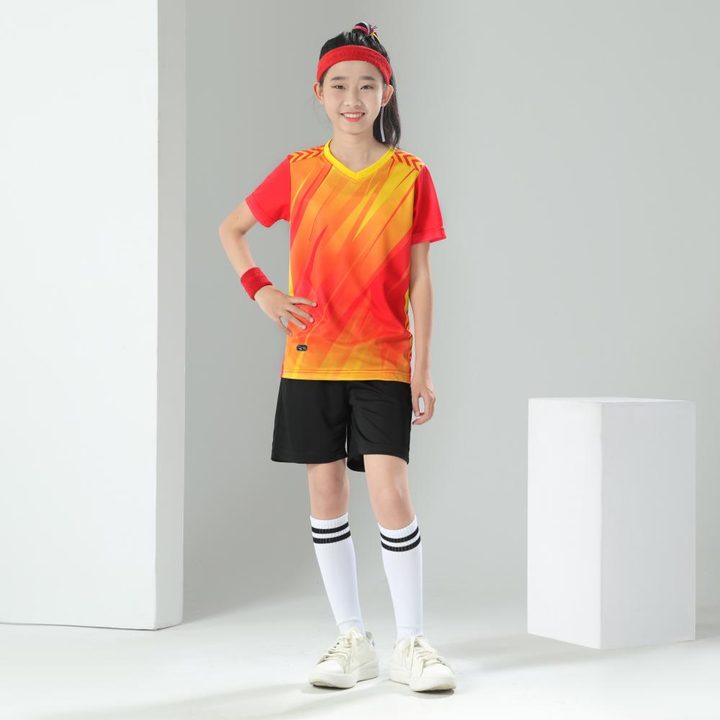 Tricou de fotbal, cu mânecă scurtă, cu decolteu rotund și cu dungi – MODEL 4
