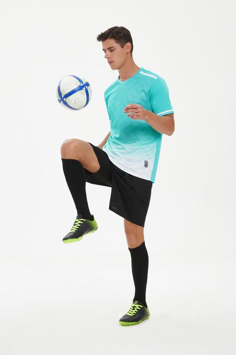 Kurzarm-Fußballtrikot mit V-Ausschnitt und Farbverlauf – MODEL 5