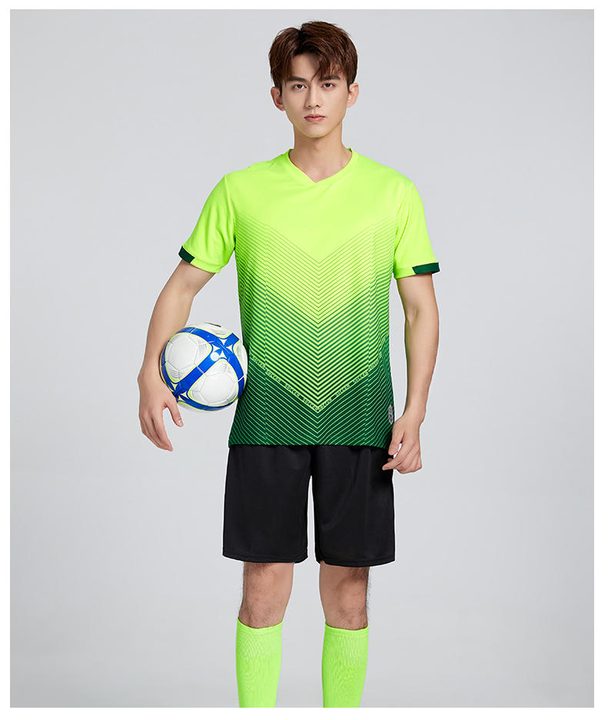 Tricou de fotbal, cu mânecă scurtă, cu decolteu în V și cu degrade – MODEL 1