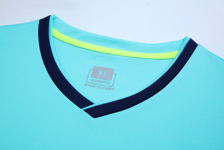 V-neck Short Sleeve Striped Soccer Jersey – DETAIL 1
