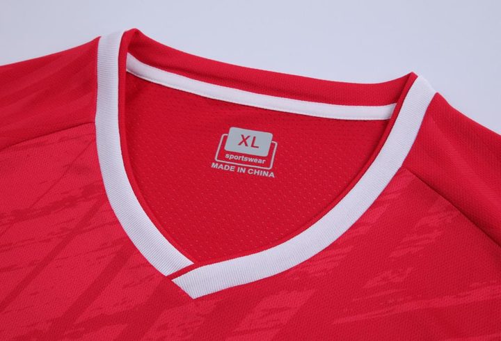 Maglia da calcio a maniche corte con scollo a V con righe – DETAIL 1