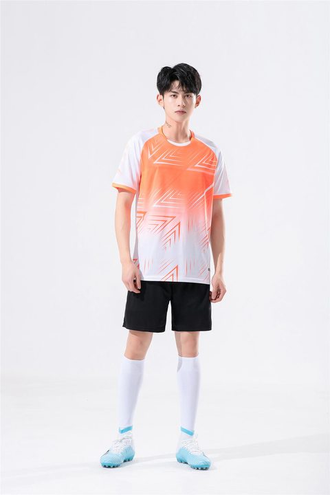 Maglia da calcio a maniche corte con girocollo con sfumatura – MODEL 1
