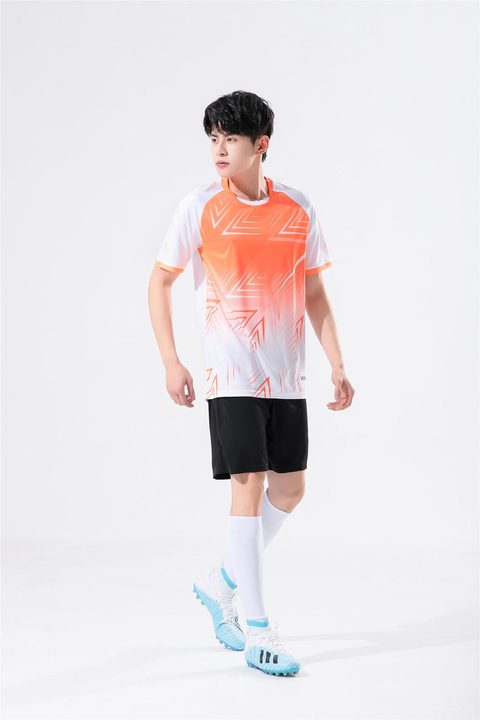 Maglia da calcio a maniche corte con girocollo con sfumatura – MODEL 2