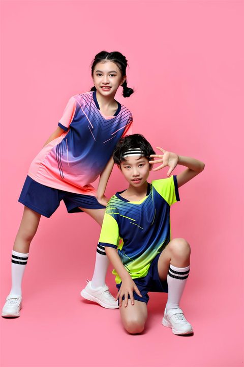V-neck Short Sleeve Gradient Soccer Jersey – MODEL 6