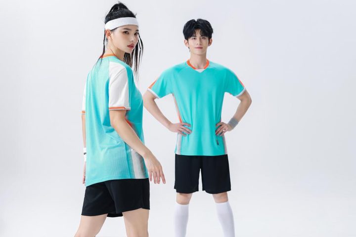 V-neck Short Sleeve Striped Soccer Jersey – MODEL 6