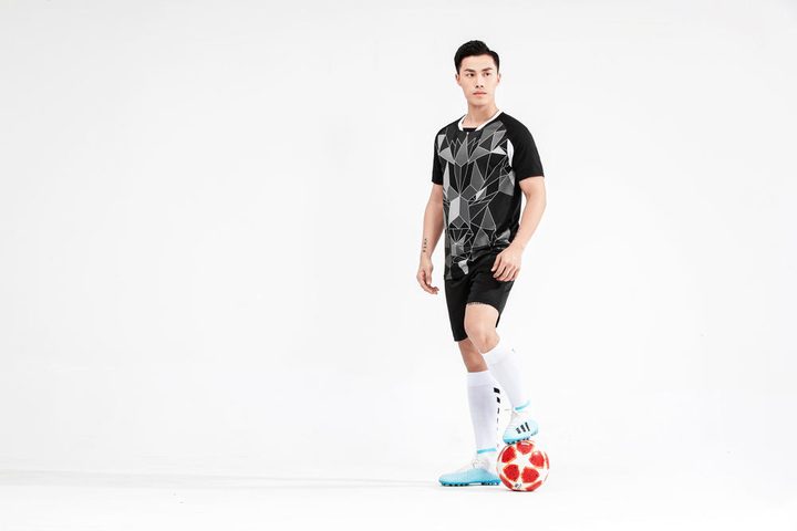 Crew-neck Short Sleeve Geometric Soccer Jersey – MODEL 2
