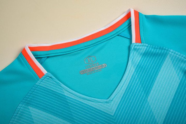 Kurzarm-Fußballtrikot mit V-Ausschnitt und Streifen – DETAIL 1