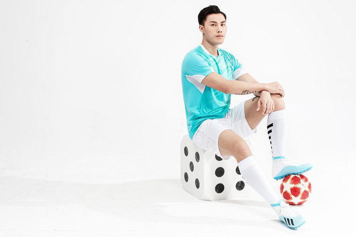 Maglia da calcio a maniche corte con girocollo con pannelli – MODEL 6