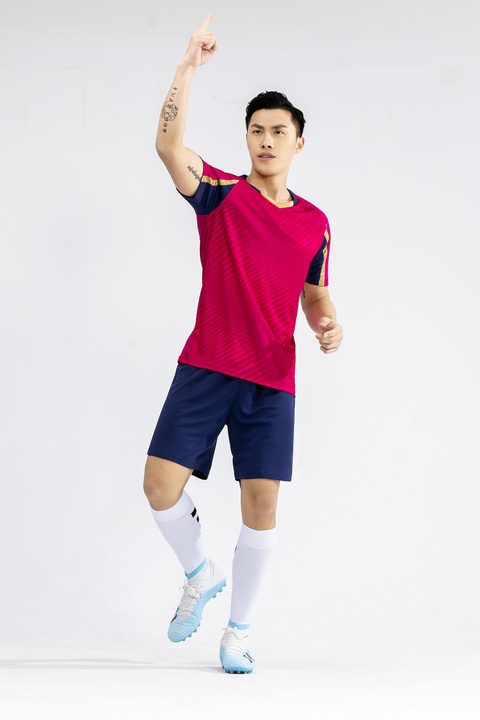 Tricou de fotbal, cu mânecă scurtă, cu decolteu în V și cu degrade – MODEL 1