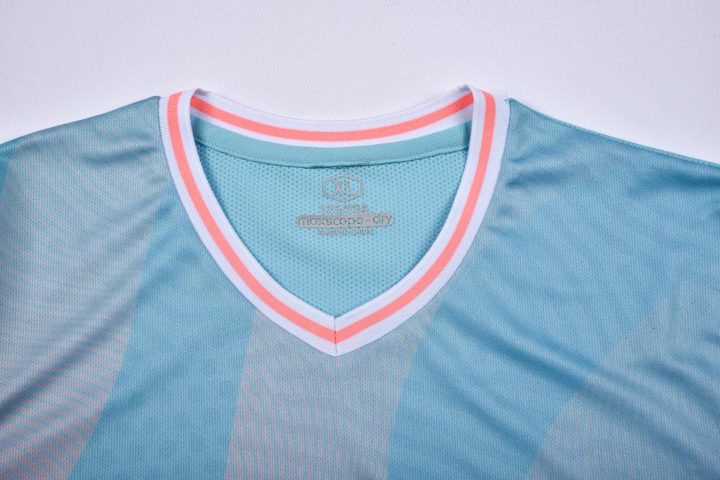 V-neck Short Sleeve Striped Soccer Jersey – DETAIL 3