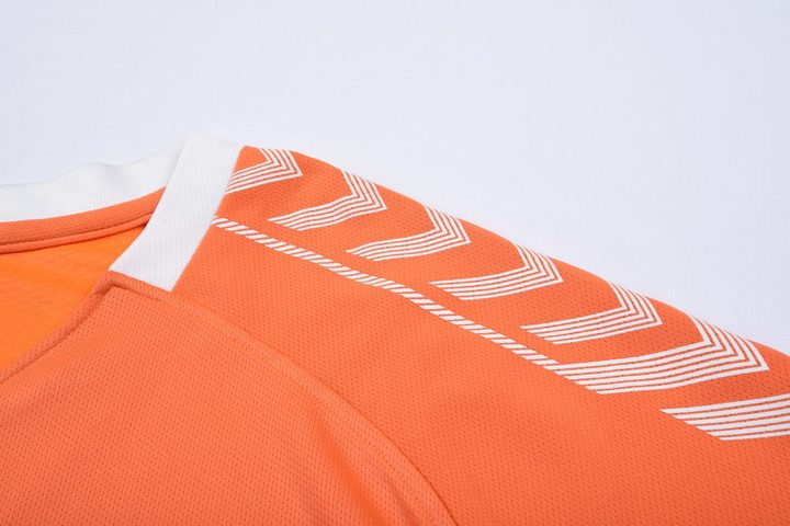 Maglia da calcio a righe a maniche corte con scollo a V – DETAIL 3