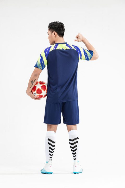 V-neck Short Sleeve Geometric Soccer Jersey – MODEL 1