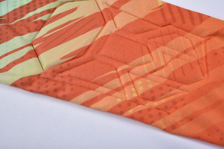 Langarm-Fußballtrikot mit Rundhalsausschnitt und Streifen – DETAIL 2
