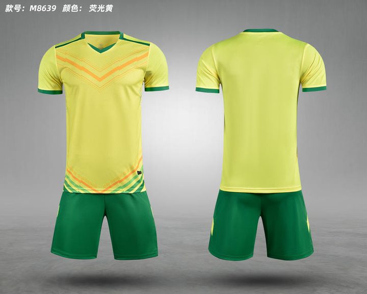 Kurzarm-Fußballtrikot mit V-Ausschnitt und Streifen – COMBO 3