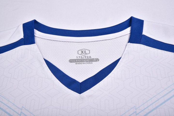 Kurzarm-Fußballtrikot mit V-Ausschnitt und Streifen – DETAIL 1