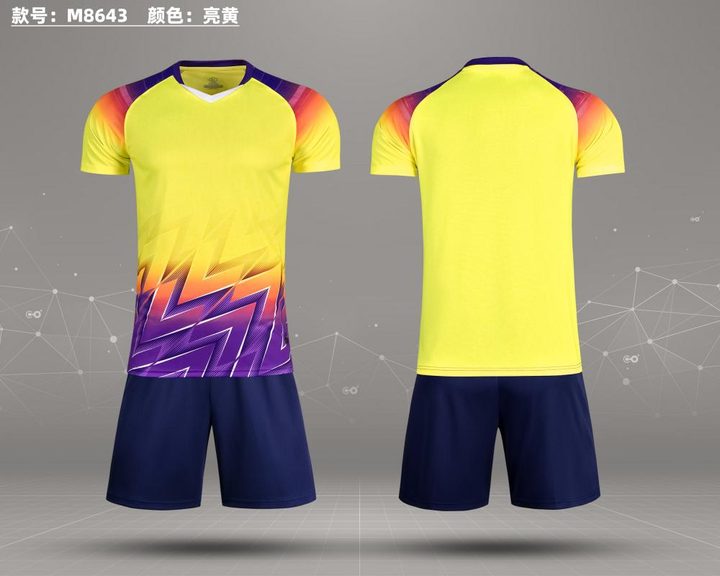 Kurzarm-Fußballtrikot mit V-Ausschnitt und Streifen – COMBO 5