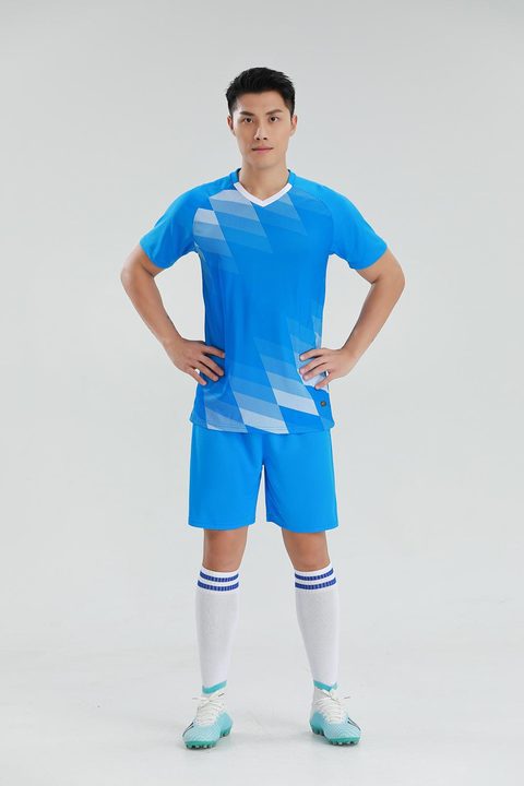 Camiseta de fútbol de manga corta con cuello en V con degradado – MODEL 5
