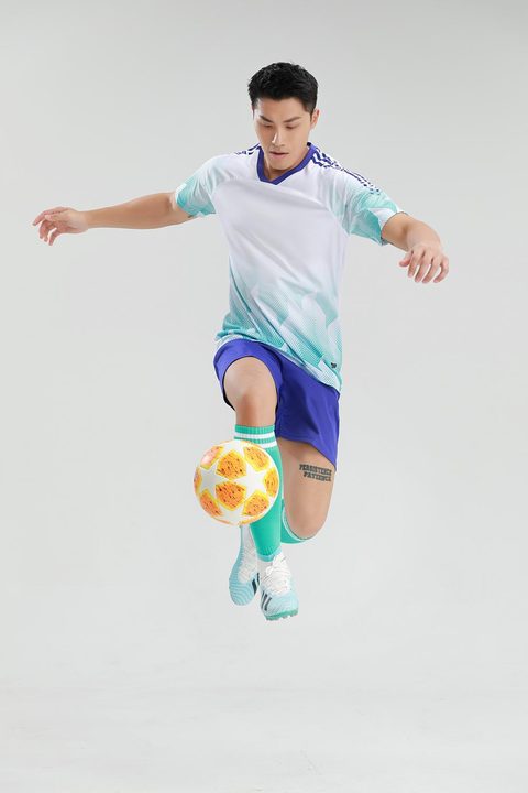 Maglia da calcio a maniche corte con scollo a V con righe – MODEL 4