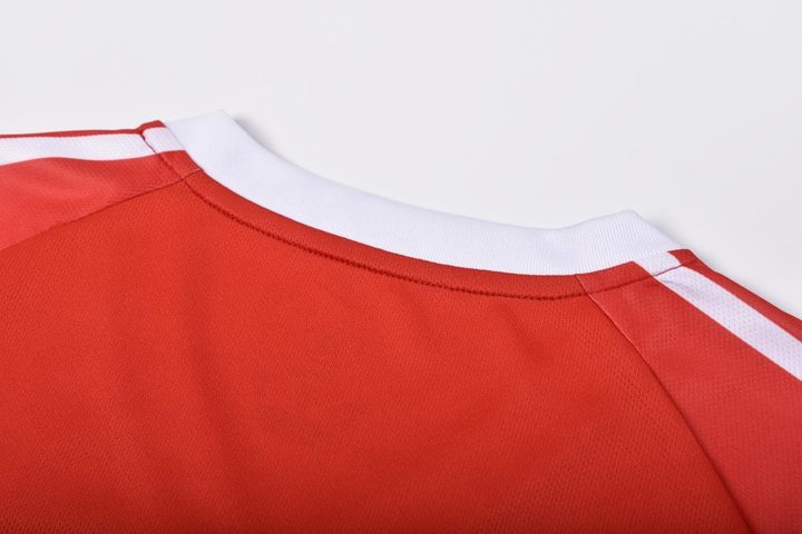 Maglia da calcio a maniche corte con scollo a V con righe – DETAIL 3