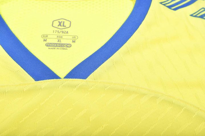 Maglia da calcio a maniche corte con scollo a V con righe – DETAIL 2