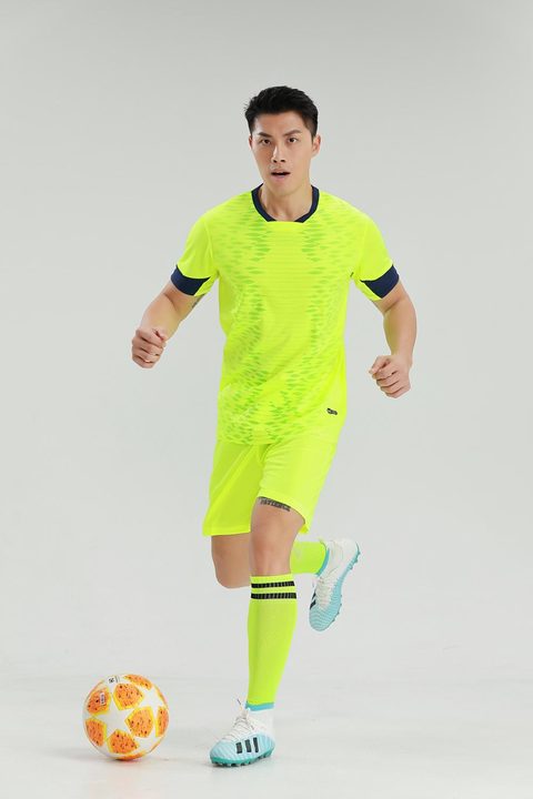 Maglia da calcio a maniche corte con girocollo con motivo geometrico – MODEL 6