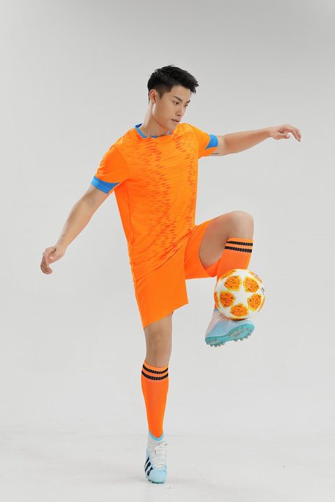 Maglia da calcio a maniche corte con girocollo con motivo geometrico – MODEL 4