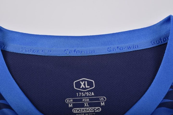 Maglia da calcio a maniche corte con girocollo con motivo geometrico – DETAIL 2