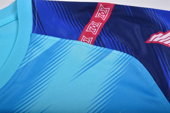 Tricou de portar cu mânecă lungă – DETAIL 2