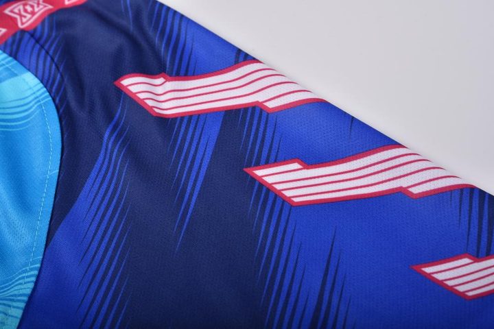 Tricou de portar cu mânecă lungă – DETAIL 3
