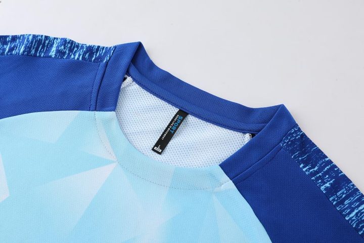 Crew-neck Short Sleeve Gradient Soccer Jersey – DETAIL 1