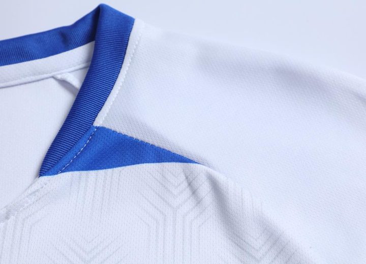 Tricou de fotbal, cu mânecă scurtă, cu guler înalt și cu model geometric – DETAIL 2