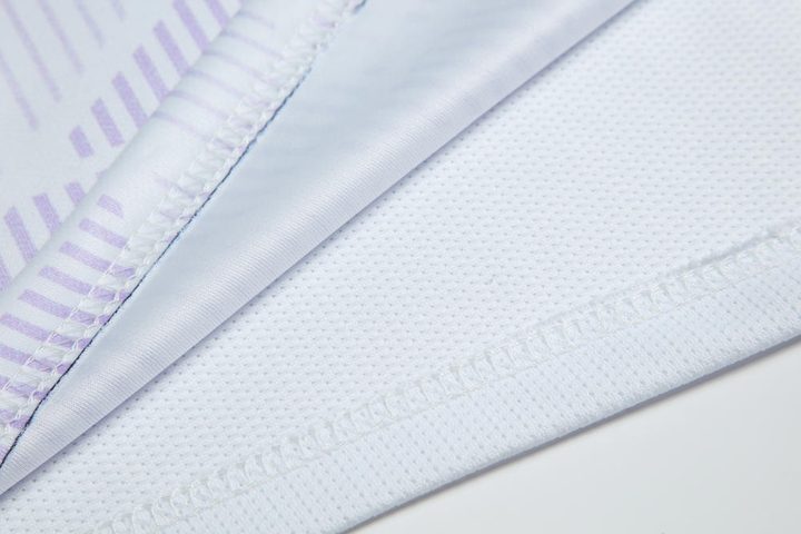 V-neck Short Sleeve Striped Soccer Jersey – DETAIL 3