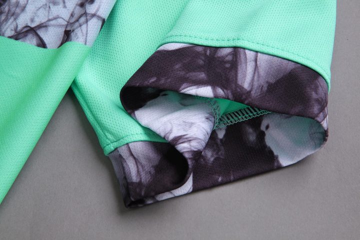 V-neck Short Sleeve Color-block Soccer Jersey – DETAIL 1
