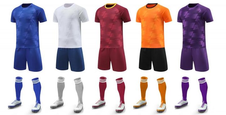Maglia da calcio a maniche corte con girocollo con righe – MAIN