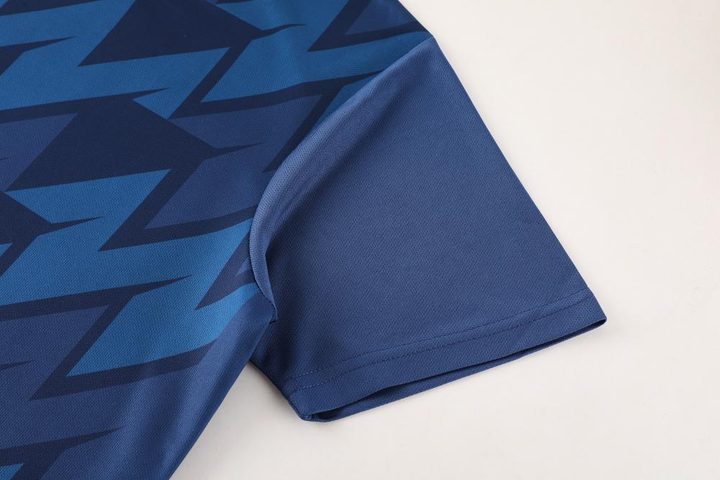 Camiseta de fútbol de manga corta con cuello en V con rayas – DETAIL 2