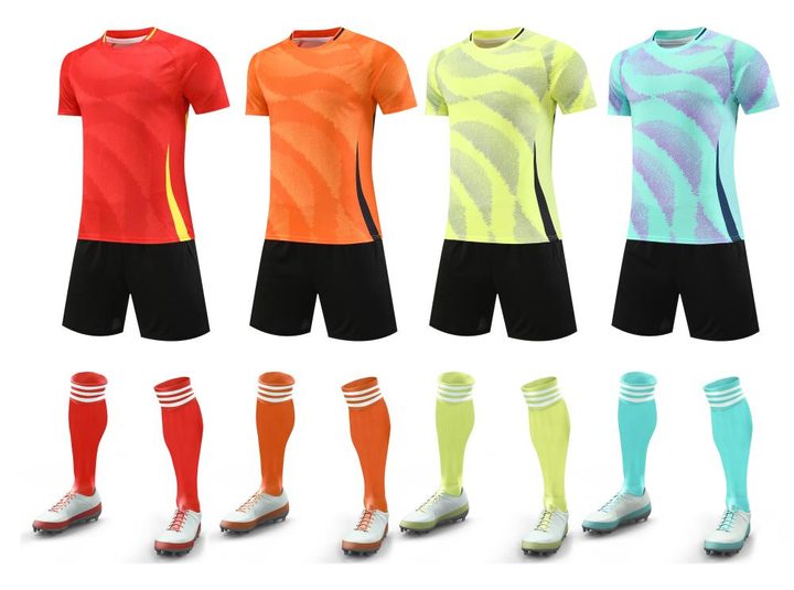 Camiseta de fútbol de manga corta con cuello redondo con rayas – MAIN