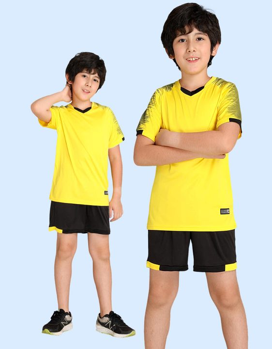 V-neck Short Sleeve Striped Soccer Jersey – MODEL 2