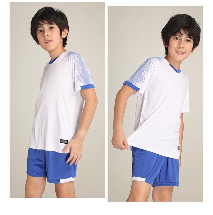 V-neck Short Sleeve Striped Soccer Jersey – MODEL 1